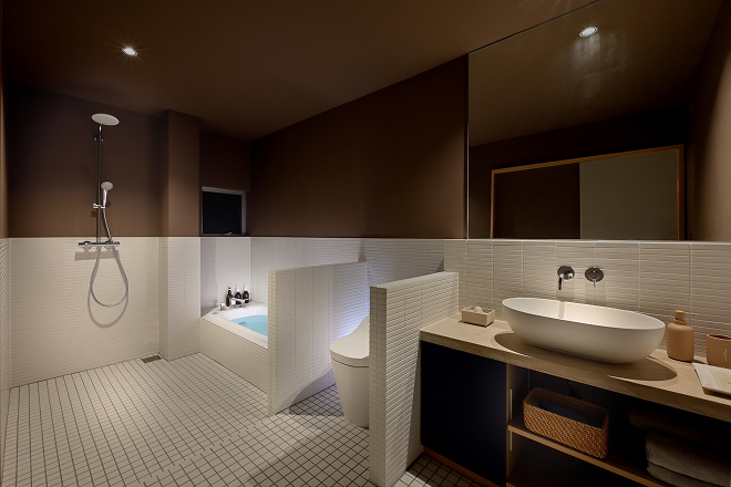 Room 201 2