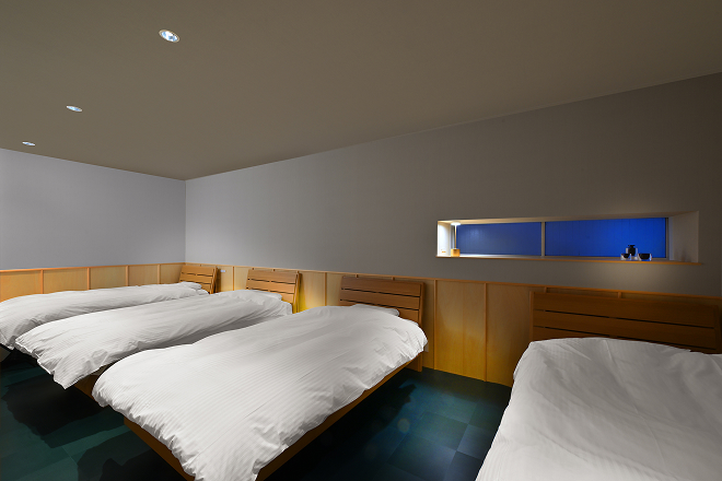 Room 201 4